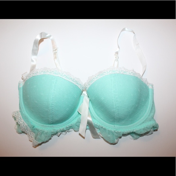 Victoria’s Secret sexy little things 34C - Picture 4 of 15